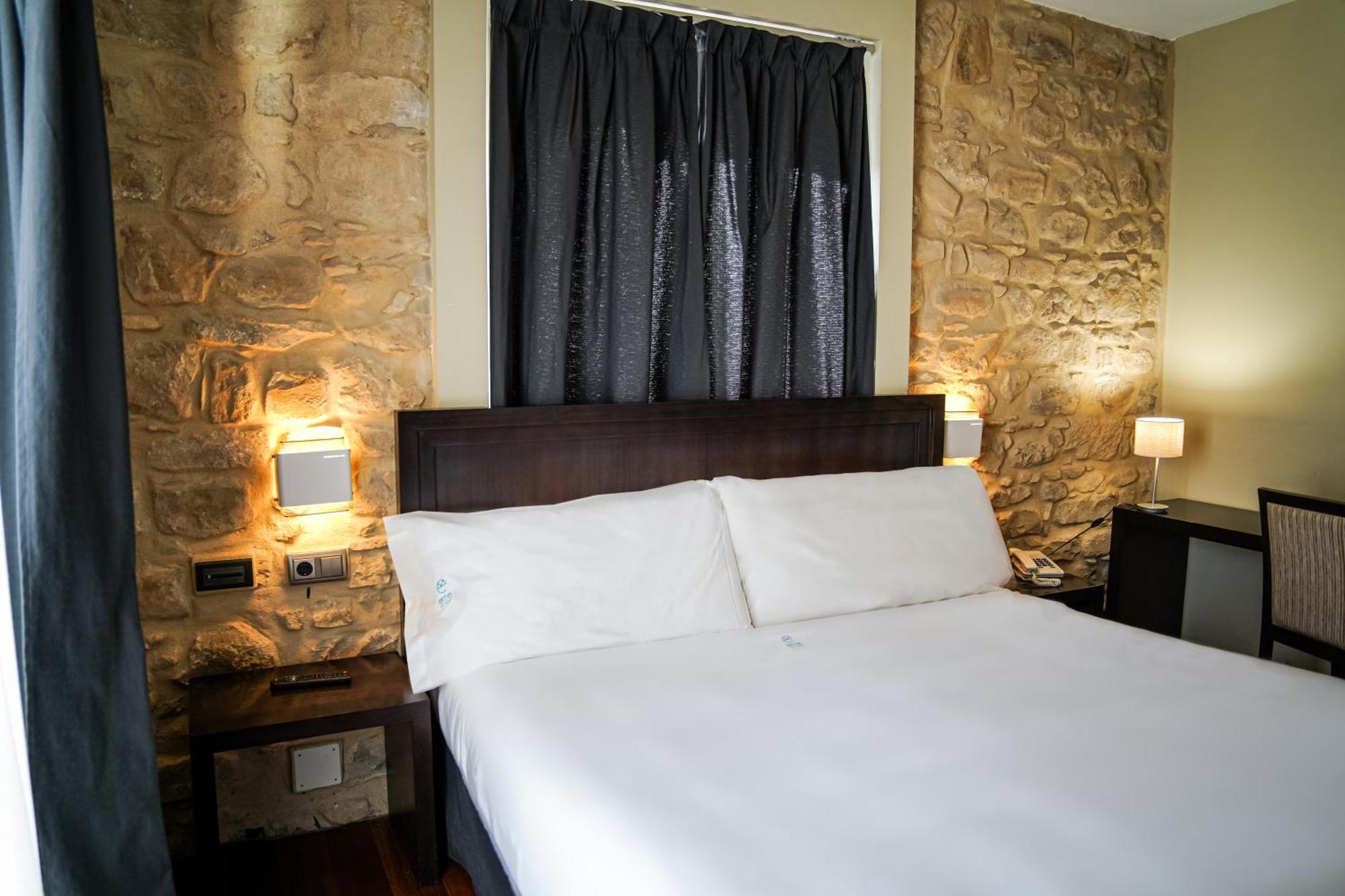 Hotel Baeza Monumental By Eme Hoteles Exterior photo